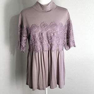 Shannon Ford NY Light Purple Loose Turtleneck Top, Purple Embroidery, Size Large